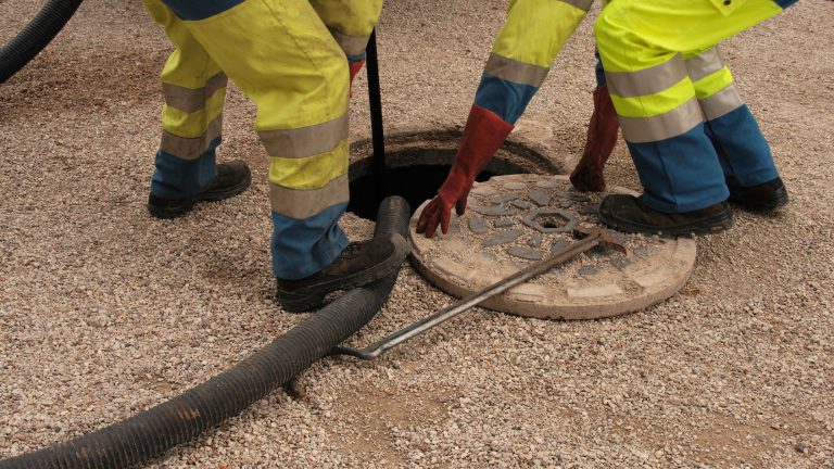 égoutiers en action